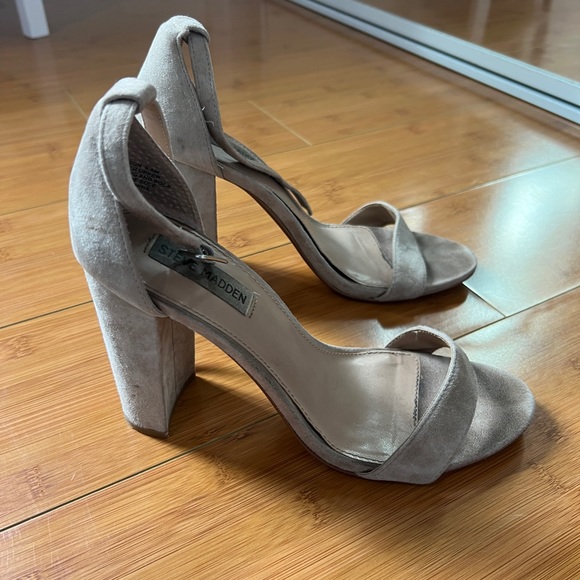 Steve Madden Cream Heels - Picture 2 of 6